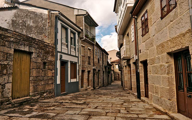 Houses in Sephardic Spain